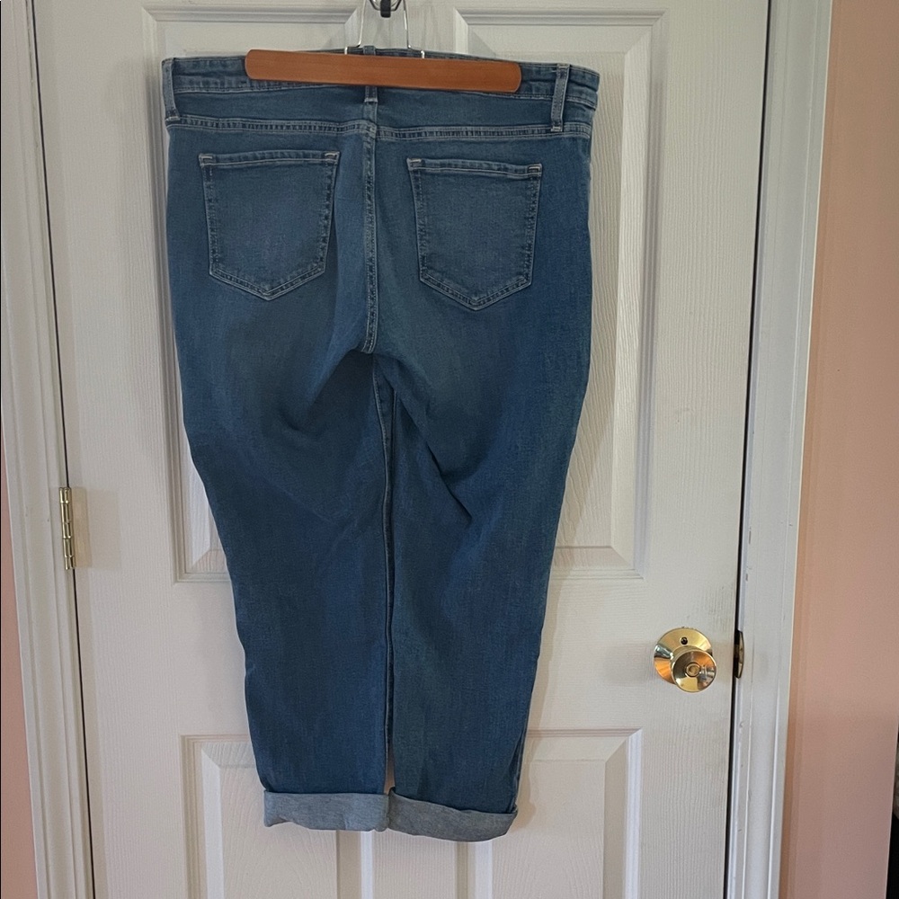 GAP Jeans in Denim Blue - Picture 2 of 8